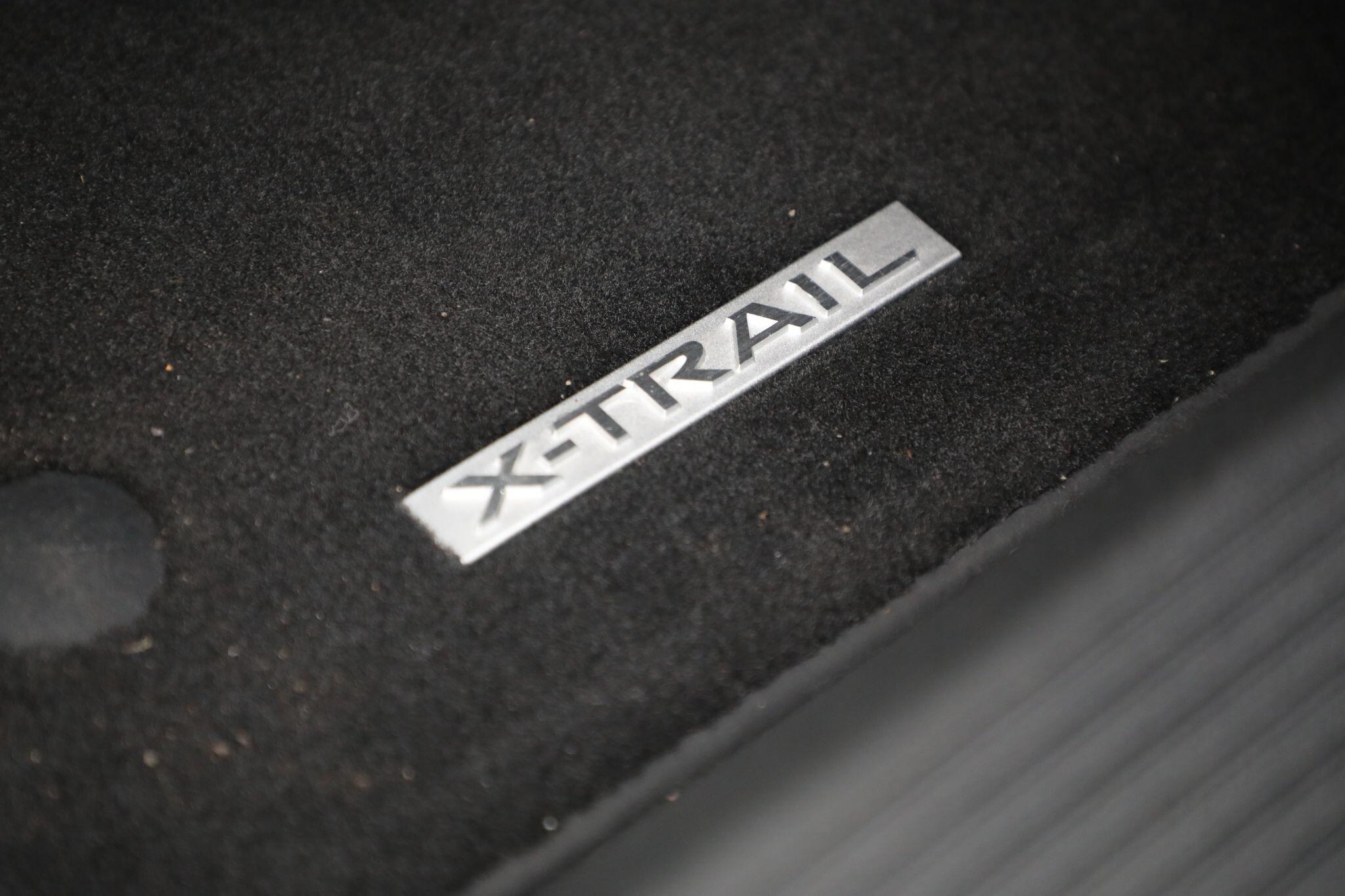Large vehicle image